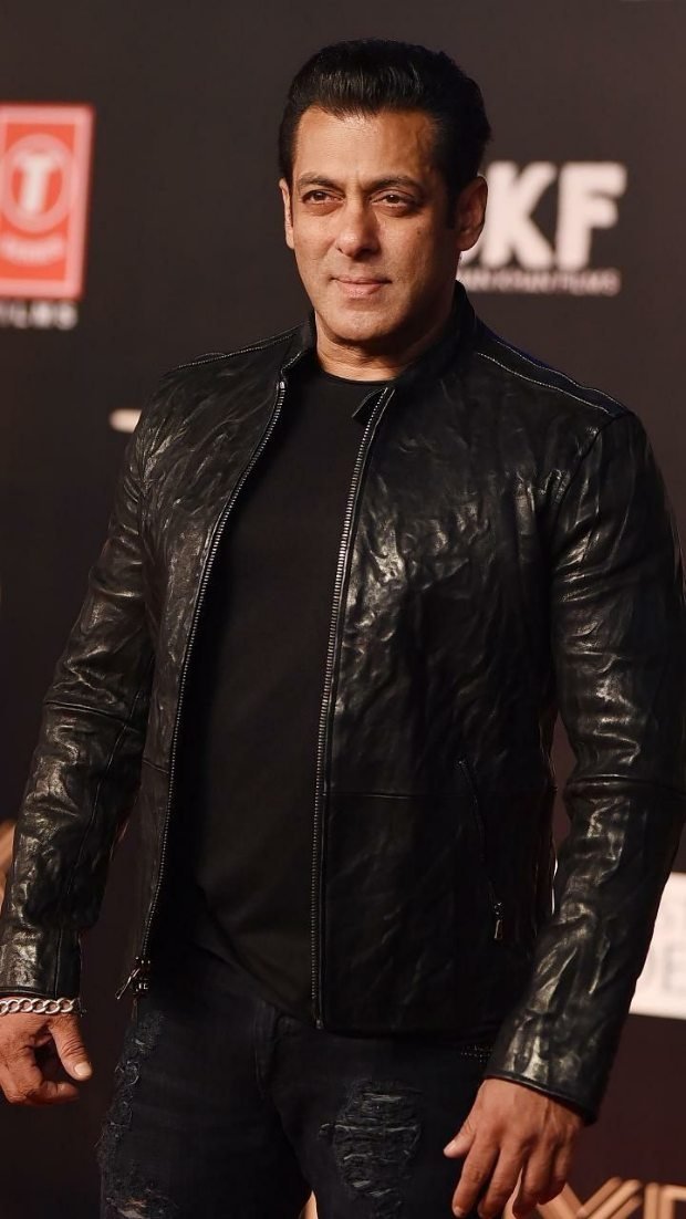 Why Salman Khan’s Prem Oberoi Still Stands Out in Chal Mere Bhai